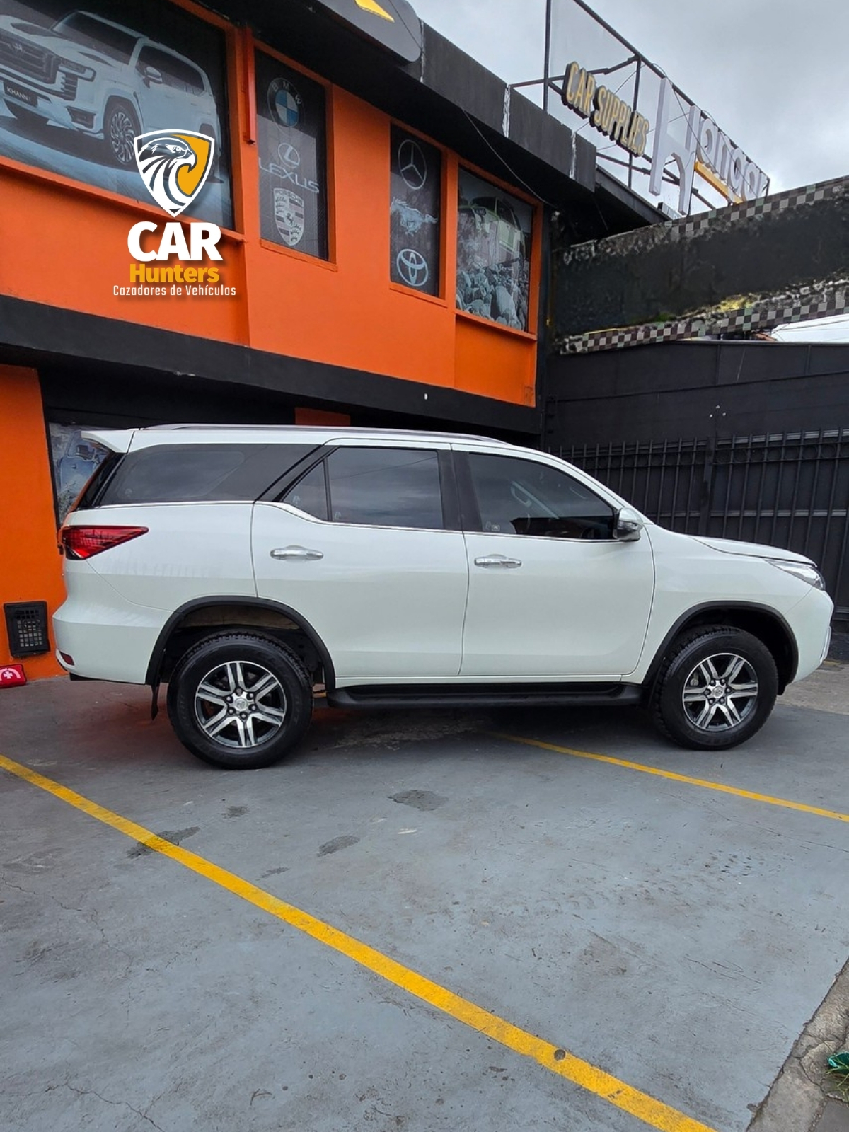 TOYOTA FORTUNER SRV 4X2 2020 - Imagen 17