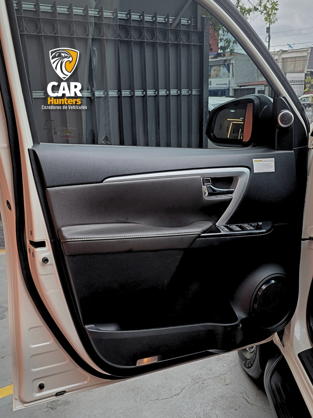 TOYOTA FORTUNER SRV 4X2 2020 - Imagen 28