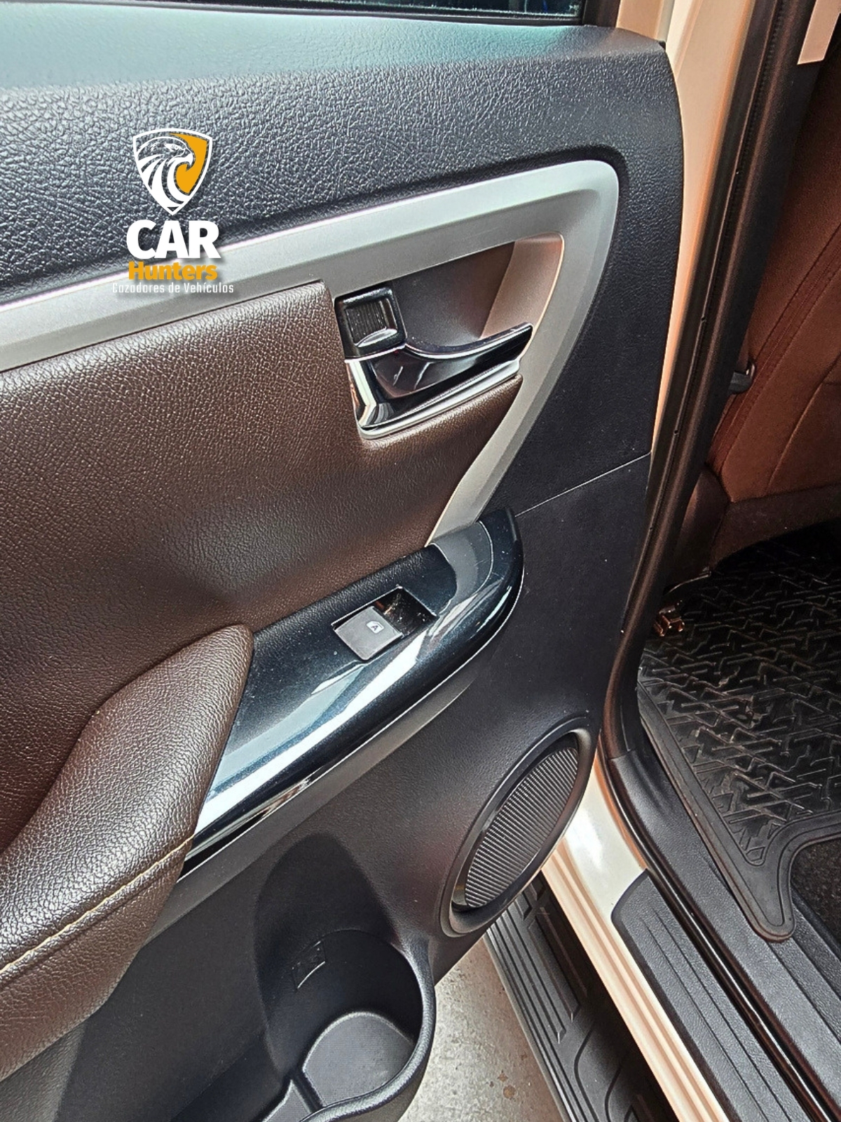 TOYOTA FORTUNER SRV 4X2 2020 - Imagen 39