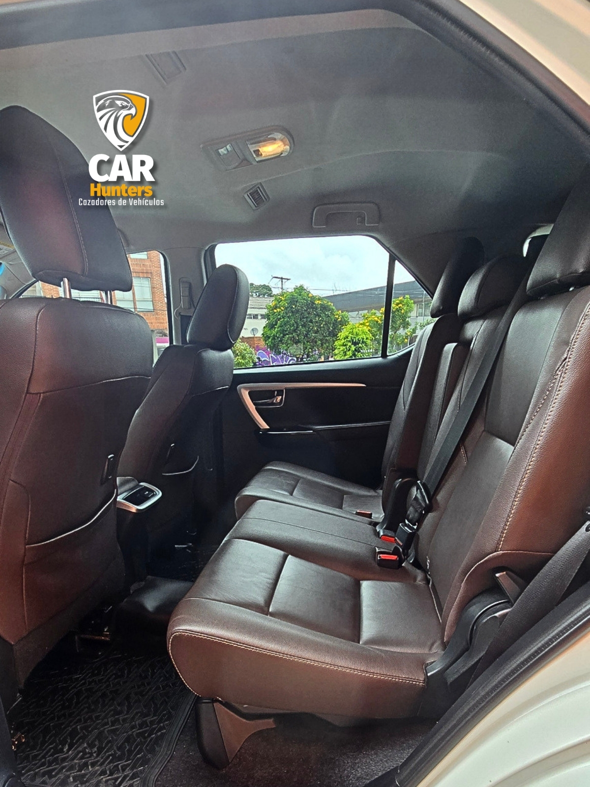 TOYOTA FORTUNER SRV 4X2 2020 - Imagen 40