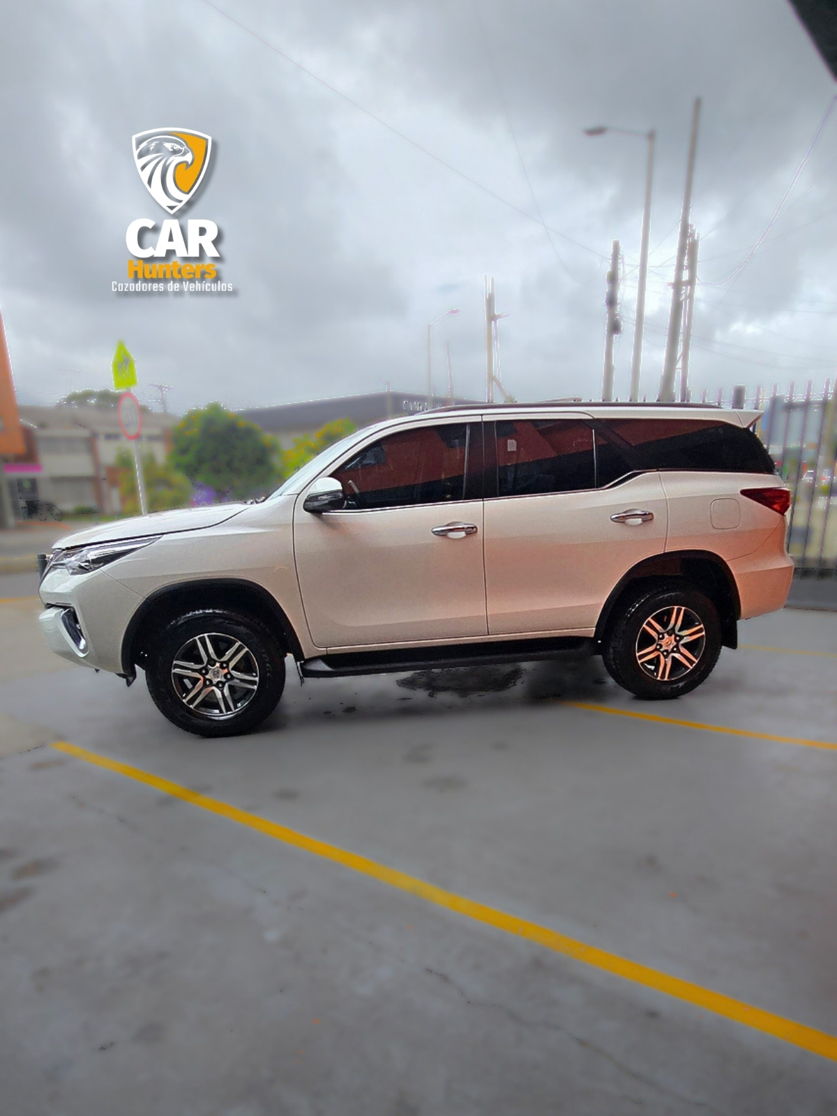TOYOTA FORTUNER SRV 4X2 2020 - Imagen 3